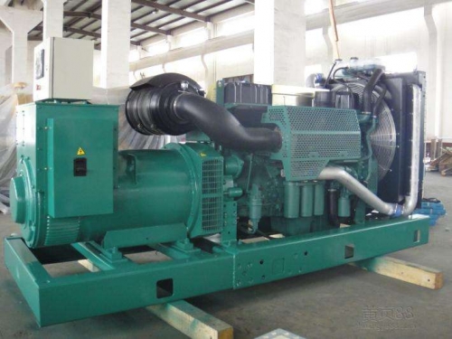 云龙便携静音：租赁无声发电机组，便携式解决能源需求